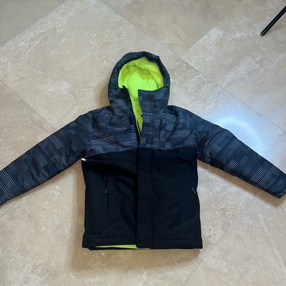 Place Other - 💙Boys snow jacket💙